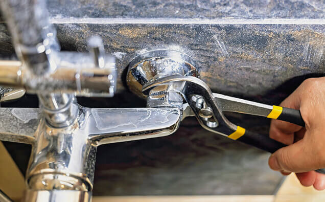 https://plumberattadale.com.au/uploads/2025/06/emergency-plumbing-180852.jpg