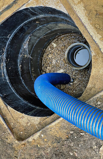 https://plumberattadale.com.au/uploads/2025/06/pipe-relining-84958.jpg